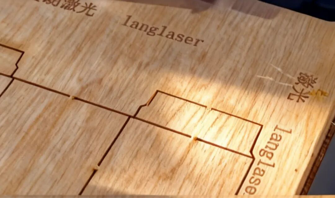 Истраживање неограниченог потенцијала система ласерских ножева!