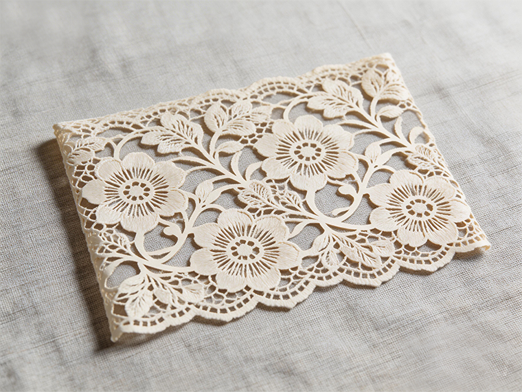 Зашто системи за сечење тканине прелазе на вишеосне ласерске контролере? Ефикасност је кључна.